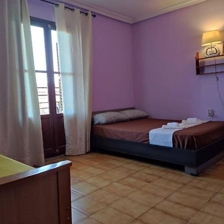 La Habitacion Del Piso Room In The Apartment Alicante Ngoại thất bức ảnh