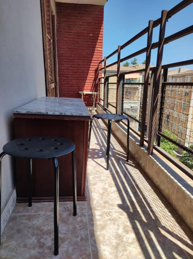 La Habitacion Del Piso Room In The Apartment Alicante Ngoại thất bức ảnh
