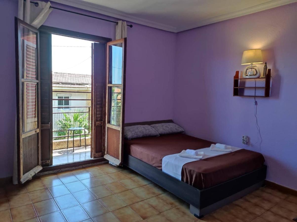 La Habitacion Del Piso Room In The Apartment Alicante Ngoại thất bức ảnh