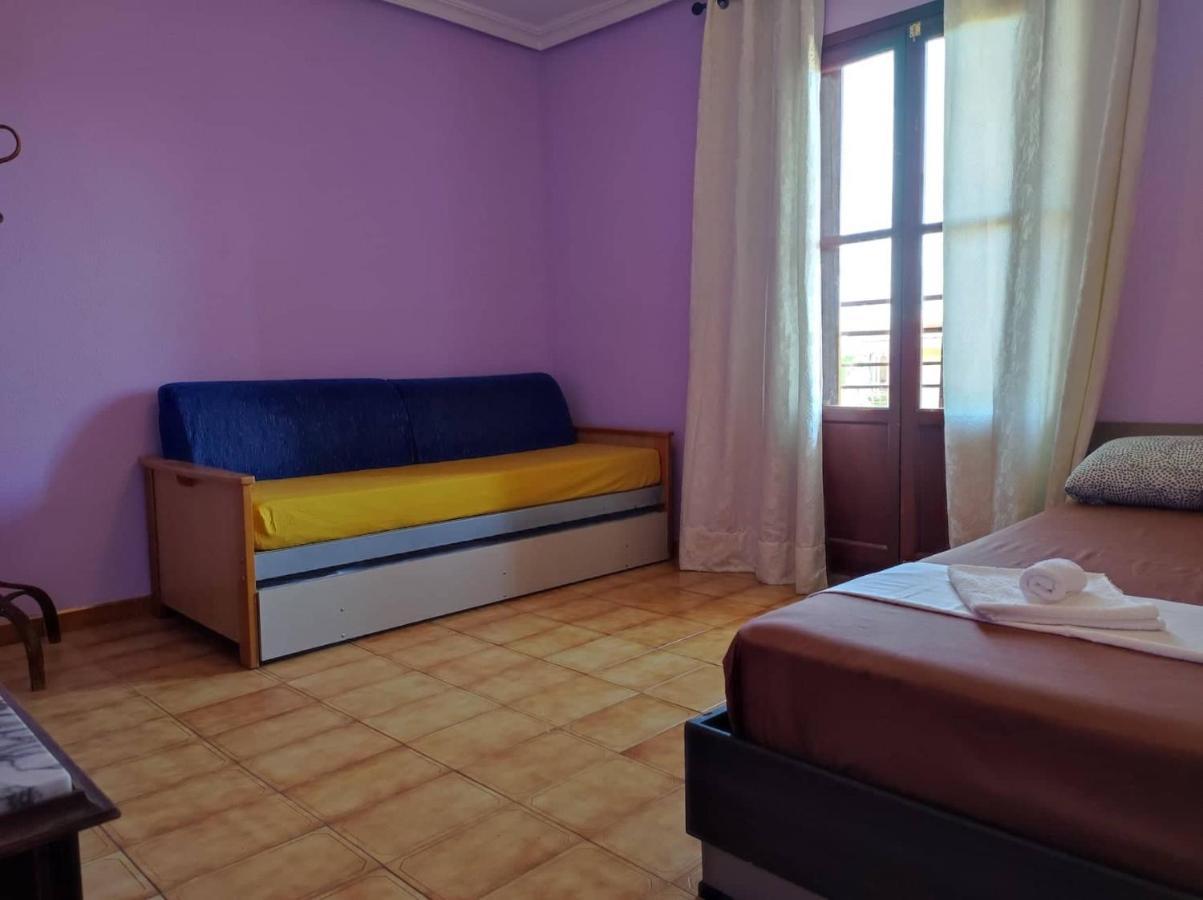 La Habitacion Del Piso Room In The Apartment Alicante Ngoại thất bức ảnh